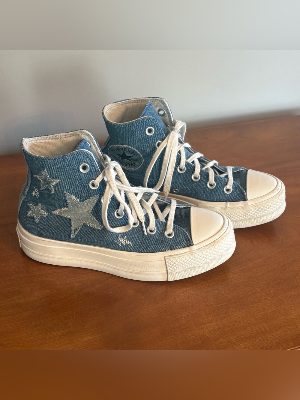 CONVERSE Women's Chuck Taylor All Star Lift Denim Stars Ortholite Insole 6.5